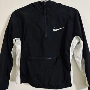 ♪ NIKE♪ ナイキ♪ ナイロンジャケット♪キッズ♪ ハーフジップ♪120位♪キッズ