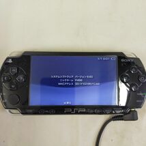 FG778 【動作可】SONY PSP プレイステーションポータブル PSP-2000 黒 本体 +32MGメモリースティック ディシディア ファイナルファンタジー_画像2