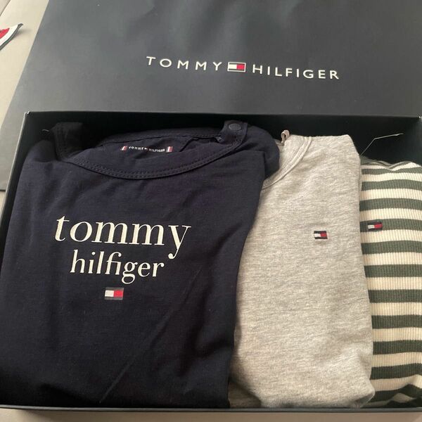 Tommyhilfiger 長袖ロンパースセット