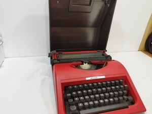 管理1111 olivetti 110 オリベッティ タイプライター アンティーク レトロ ビンテージ 未確認 現状品 