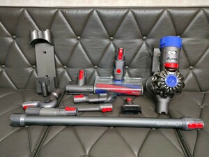 管理1337 dyson ダイソン SV10 コードレスクリーナー 15685 アタチッチメント セット 未チェック 