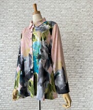 ★送料185円★新品M～L対応★*上品華やかな水彩画プリント*ほんのりAライン*羽織りとしても*ストレッチ素材ブラウス*5205ピンク_画像6