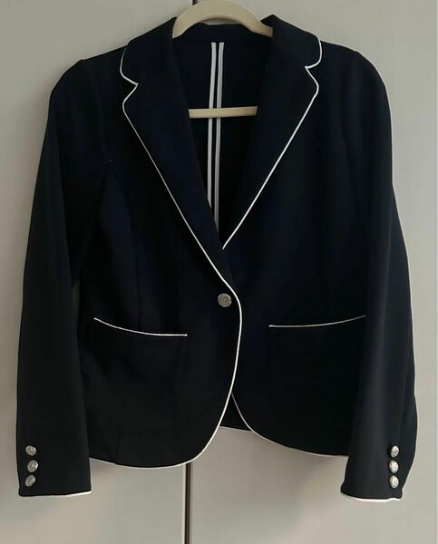 M〜Lサイズくらい　濃紺　 ジャケット　 テーラード　 パイピング　ポケット付き　ブレザー　入学式入社式　セレモニー　フォーマル