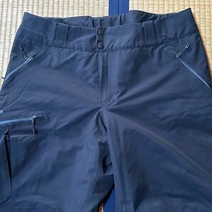 極美品 PATAGONIA パタゴニア インサレーテッド パウダーボウルパンツ 米国Ｌサイズ(XL相当) ブラック GORE-TEX ゴアテックス アウトドア の画像3