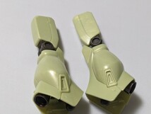 同梱送料120円　HG　1/144　ジェガン　解体品　脚パーツ　ガンプラ　ジャンク_画像2