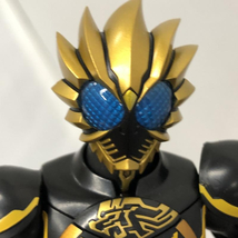 【中古】バンダイ S.H.Figuarts 真骨彫製法 仮面ライダーオーズ ラトラーターコンボ 仮面ライダーオーズ 箱無し [240015225821]_画像4