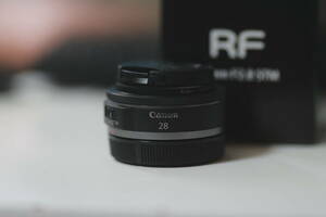 キヤノン Canon RF 28mm F2.8 STM パンケーキレンズ