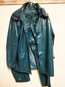 重厚レインスーツ　光沢PVC　ビニール合羽　レインスーツ　レインジャケット　パンツ　防水　雨衣　作業着　深緑