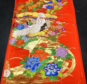 【古布＊縮緬＊和素材】正絹＊打掛前片身＊刺繍の花々、扇模様、38ｘ202＊手作り＊市松人形＊パッチワーク＊縮緬細工＊雛節句＊昭和レトロ