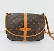 LOUIS VUITTON ルイヴィトン ソミュール30 ショルダーバッグ モノグラム M42256 ブラウン 斜め掛け N1712RA60_画像2