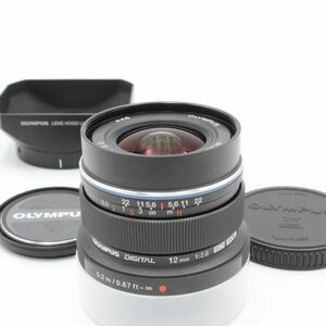 【新品同様】 OLYMPUS オリンパス M.ZUIKO DIGITAL 12mm f2.0 ED MSC フード 付き ブラック 34010