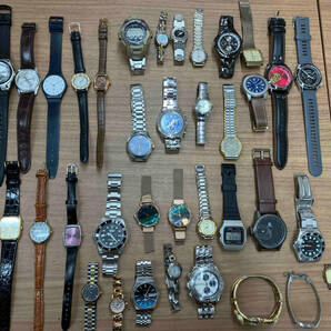 ジャンク 腕時計 まとめ売り 30点 CASIO、FolliFollie、SEIKO、SWATCH、ALBA等の画像1