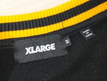 通年 X-LARGE エクストララージ レトロクルーネックスウェット 101233012025 FW23 黒×黄 M_画像3