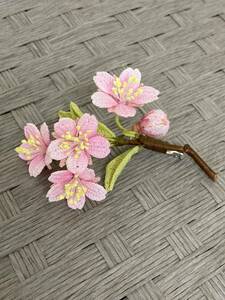 komi レース編み　桜　ブローチ　ハンドメイド