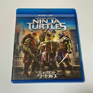 ミュータント・タートルズ　セル版ブルーレイ+DVDセット(2枚組) [Blu-ray]