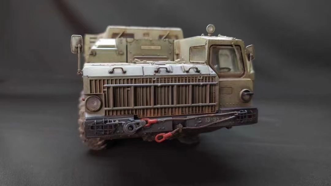 Tractor MAZ-7310 del ejército ruso, producto terminado ensamblado y pintado, 1/35, Modelos de plástico, tanque, Vehículos militares, Producto terminado