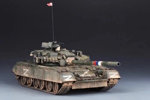 1/35 ロシア軍 T-80BVD 主力戦車 組立塗装済完成品