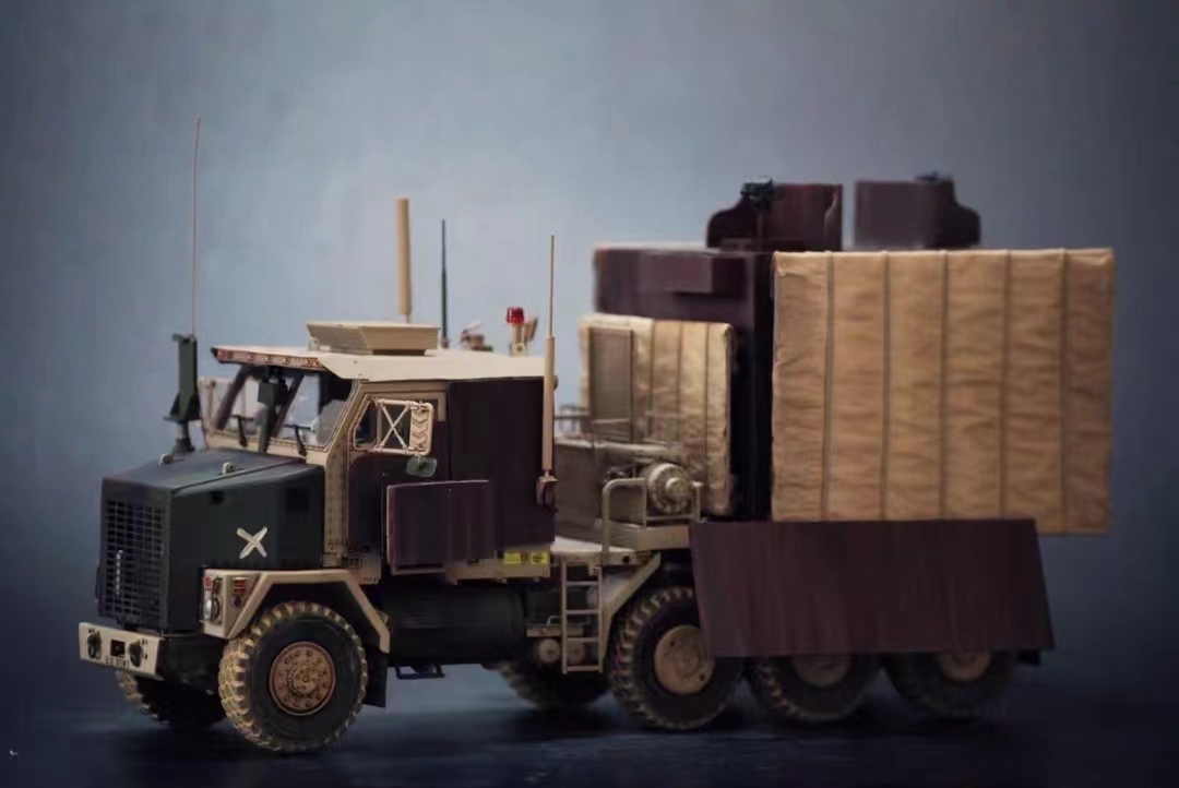 1/35 US Army M1070 Gun Truck Zusammengebautes und lackiertes Fertigprodukt, Plastikmodelle, Panzer, Militärfahrzeuge, Fertiges Produkt