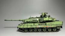 1/35 レオパルト2A8 主力戦車 組立塗装済完成品_画像6