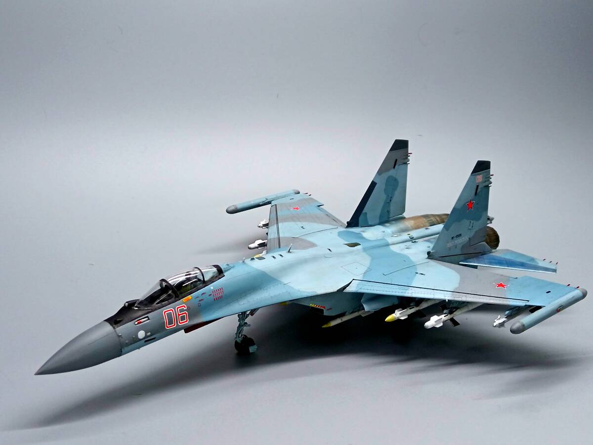 1/72 ロシア空軍 Su-35s 組立塗装済完成品, プラモデル, 航空機, 完成品