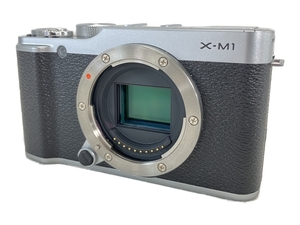 FUJIFILM X-M1 ミラーレス 一眼 カメラ バッテリー付き ジャンク W8640457