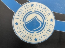 【引取限定】 Liquid Force GRINDシリーズ ウェイクボード HYPERLITE ブーツ付き 136 ブーツ 24.5 中古 直 Y8674598_画像3