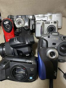 ジャンクデジカメ・フィルムカメラ大量まとめ売り 8点 Nikon,fujifilm,kodak,sony ricoh他　コンパクトデジタルカメラ coolpix