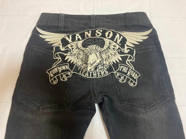 【希少】スキニーデニムパンツ VANSON バンソン イーグルブラック　サイズ28