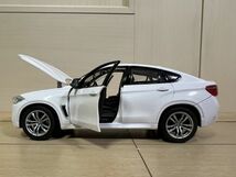 BMW X6 M ミニカー SUV 1/24 H114_画像8