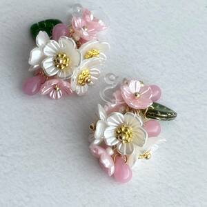 桜＊ホワイト&ピンク＊ノンホールピアス