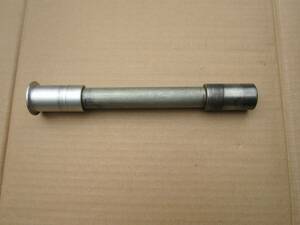 *GSX-R600K1 original FR axle shaft *