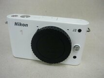 美品 Nikon 1 J2 ボディ ショット数1790枚 ホワイト ミラーレス一眼 即決送料無料_画像1