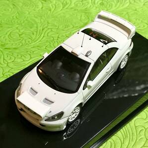 オートアート(AUTOart)1/43 プジョー307WRC プレーンボディバージョン ホワイト 【希少 極美品】の画像6