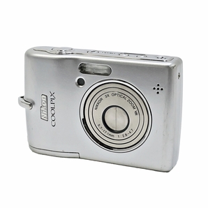 Nikon COOLPIX L12 ニコン クールピクス コンパクトデジタルカメラ デジカメ シルバー 単三電池仕様 難有り 003FEZFI13の画像1