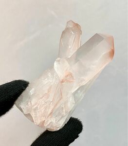 ピンククォーツ　水晶　天然石　マダガスカル