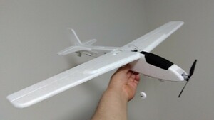 手作り 曲技飛行 小型モーターグライダー 簡単組立キット ウイングスパン700㎜ U100(全重量70g～85g)EPS 4ch ブラシレスモーター+ペラ付き