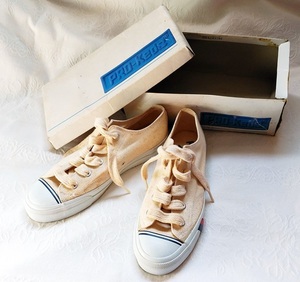 a★★★PRO-Keds ROYAL LO CUTスニーカー未使用長期間倉庫保管品(色：クリーム)サイズ24cm★★★a