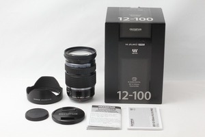 ◆ほぼ新品◆オリンパス OLYMPUS M.ZUIKO DIGITAL ED 12-100mm F4 IS PRO 付属品満載 元箱◇YM43988