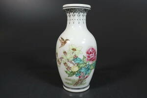 【和】(8700)　中国古玩　乾隆年製　唐物　色絵花鳥文花生　花瓶　大清乾隆年製