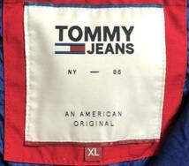 大きいサイズ ■ TOMMY JEANS トミー ジーンズ ■ フラッグ ラバーロゴ ワッペン プリント トリコロール デザイン ジップアップ ジャケット_画像4