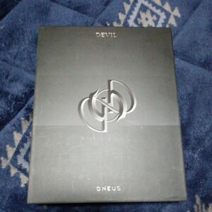 【輸入盤CD】 Oneus/Devil (Black Version) (w/Book) (2021/1/29発売) (M)