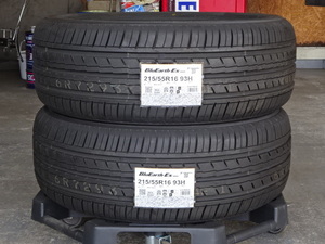 新品未使用!ヨコハマタイヤブルーアース-ES ES32 215/55R16 2本セットクラウンアスリートエステートインサイトシビックレジェンドグロリア