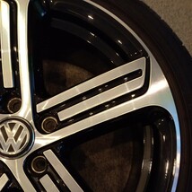 【ガリ傷無し美品】VW フォルクスワーゲン GOLF 7R 7.5R 純正18インチホイール（5G0601025BK）、POTENZA S001タイヤ付き1本のみ（1/4本目）_画像4