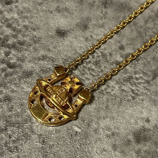 美品 Vivienne Westwood LARISSA PENDANT ヴィヴィアンウエストウッド ラリッサ 馬蹄 ホースシュー ペンダント ネックレス ゴールド