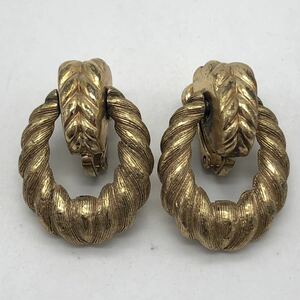 Christian Dior Christian Dior earrings Gold Vintage fashion accessory P963