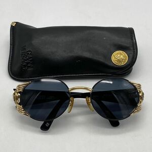 GIANNI VERSACE ジャンニ ヴェルサーチ　サングラス メデューサ ブラック ゴールド ファッション 小物　P817