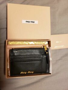 Miumiu財布