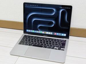 MacBook Pro 13インチ M1 (CPU8コア,GPU8C)　メモリ8GB　SSD256GB シルバー MYDA2J/A　Touch Bar＋Touch ID　液晶ベゼル傷あり