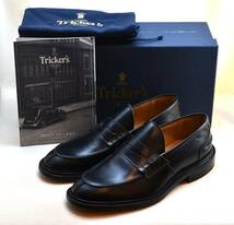 SALE!! トリッカーズ Tricker's　JAMES　サドルローファー　レザーソール　BLACK BOX CALF　UK8.5 27cm 未使用品　イギリス製_画像1