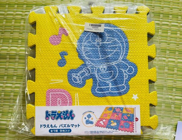 ドラえもん パズルマット 全1種 9枚入り サイズ30cm×30cm 新品未開封